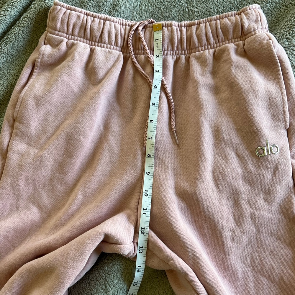 Alo Yoga Accolade Sweatpants Vintage Pink Small - Picture 7 of 10
